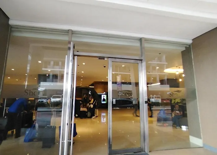2 Bedrooms 1cr Shore 1 Residences Upto 7 Person-15mins Walk To Moa Apartment Manila
